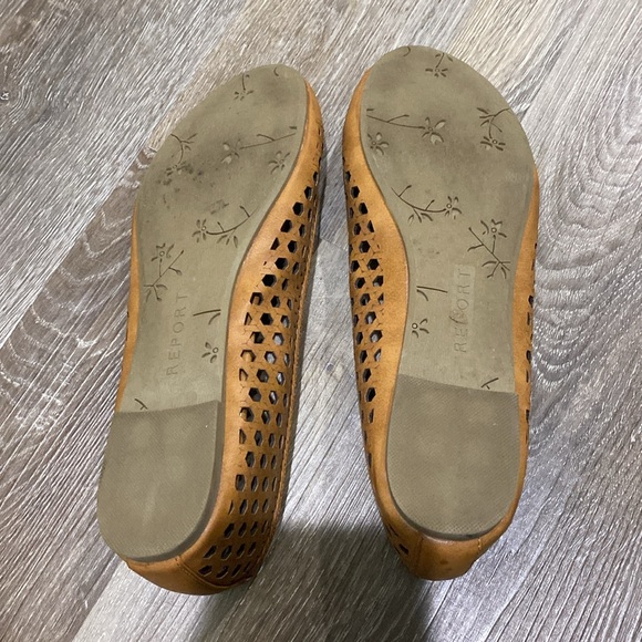 Faux leather flats with cutouts - Picture 4 of 5
